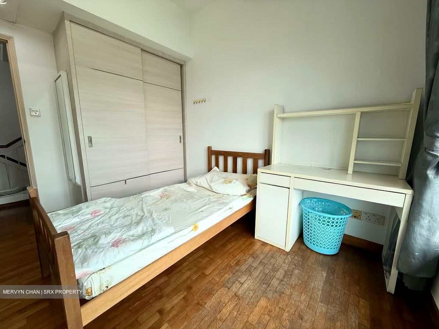 Summer Gardens (D16), Terrace #540985471